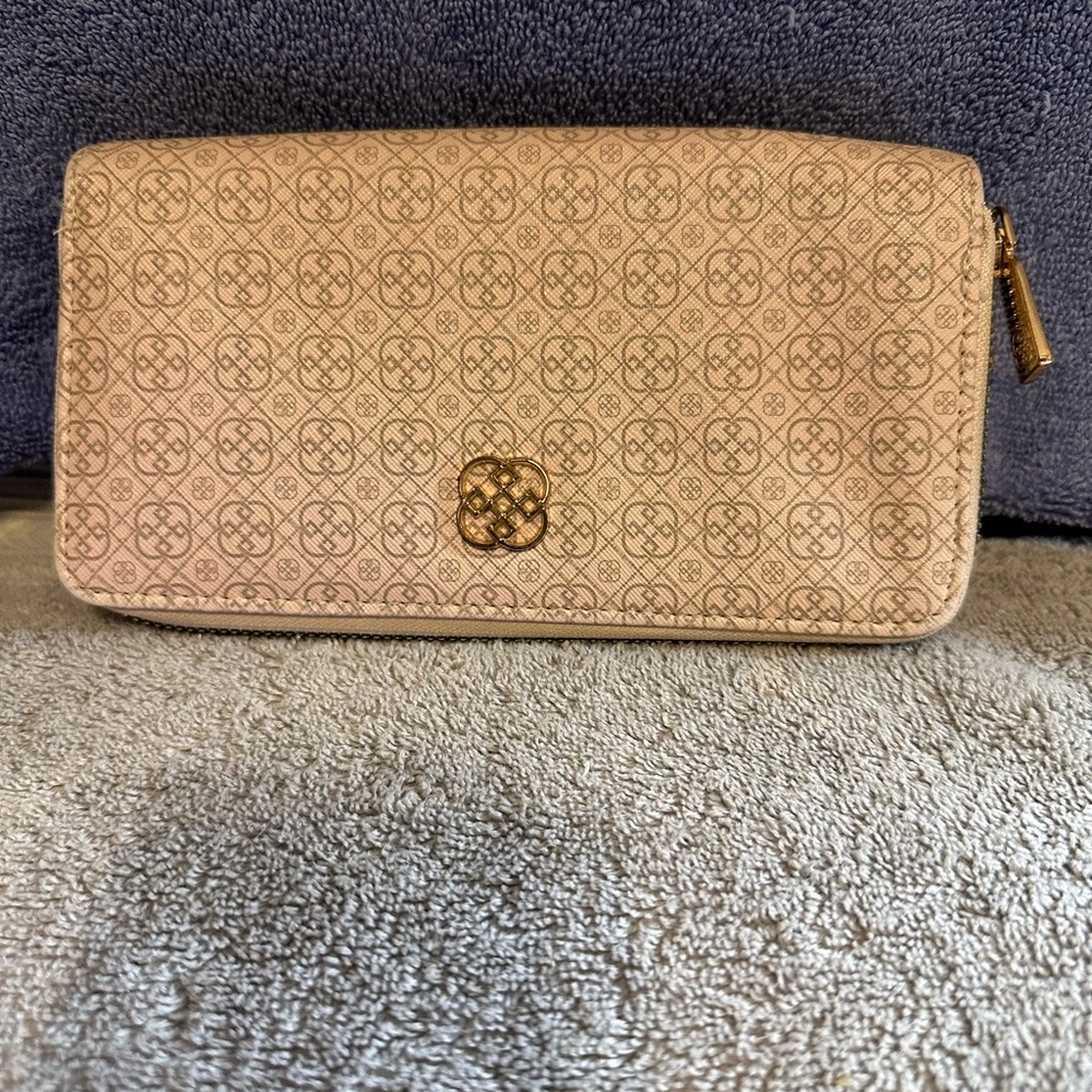 Patterned Beige Wallet with Gold Accent